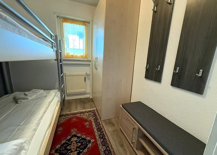 Apartment Salute 109 *